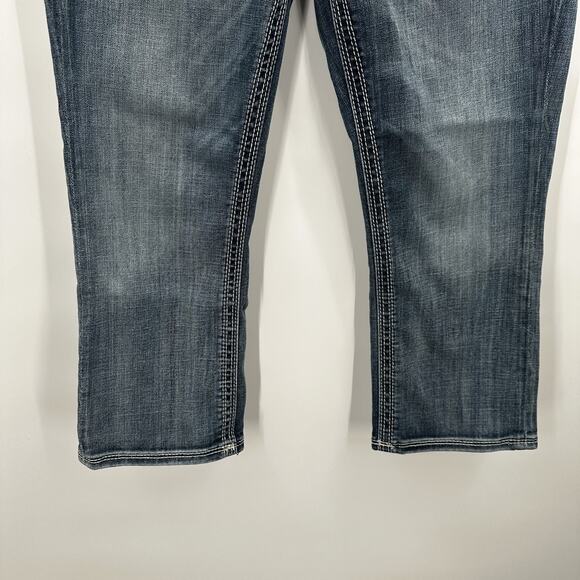 Vigoss Jeans Womens 5 The New York Capri Embroidered Pocket Distressed Denim - Picture 3 of 16